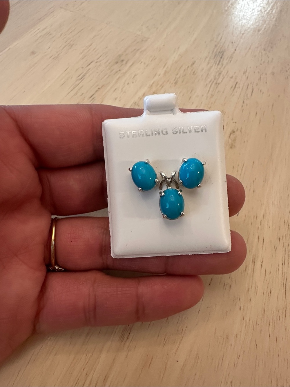 Source Unknown Sterling Silver Turquoise Blue Oval Pendant and Studs Set